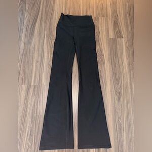 Abercrombie YPB sculptLUX Flare Legging